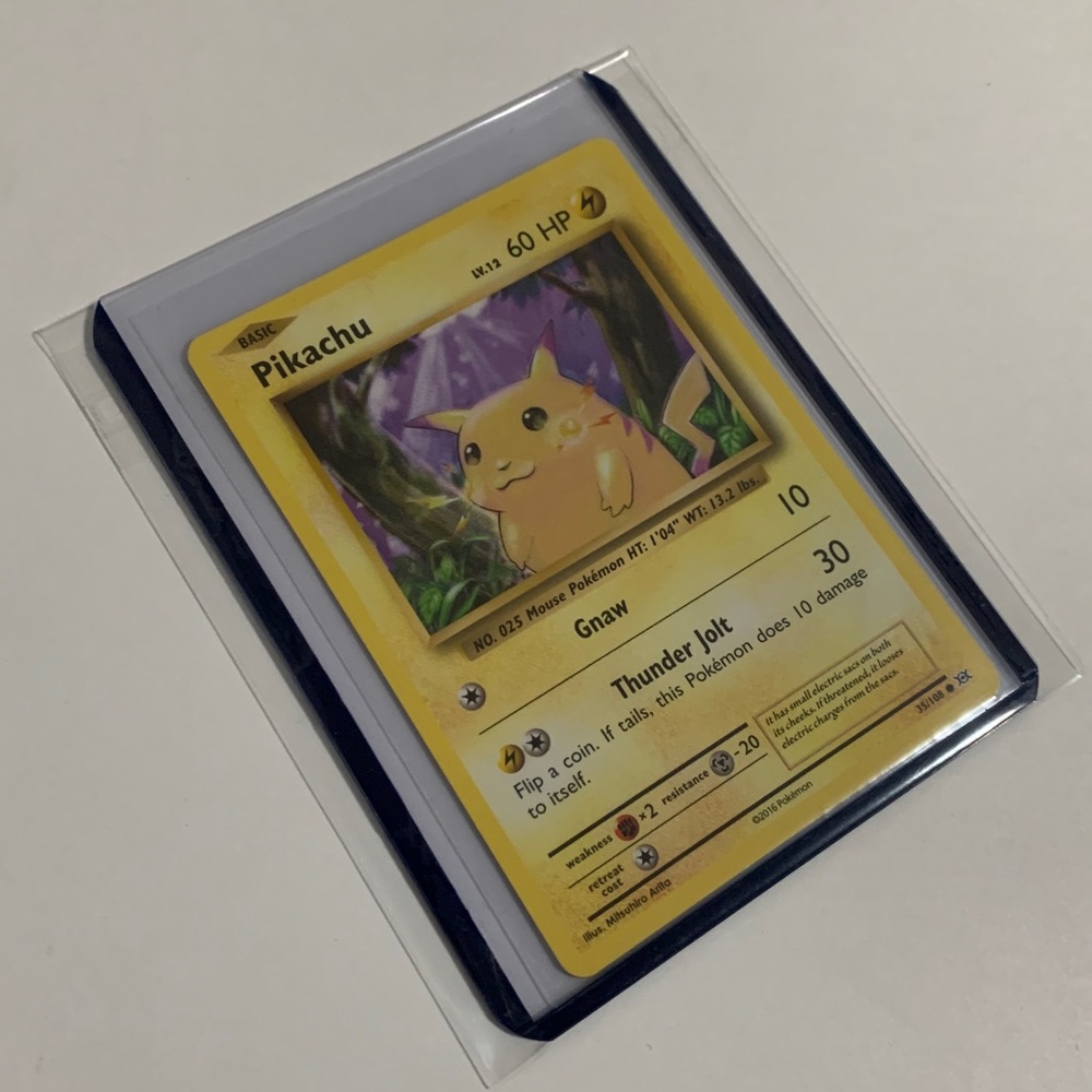 Pikachu ‘16 Pokémon Basic Card - Picture 2 of 6